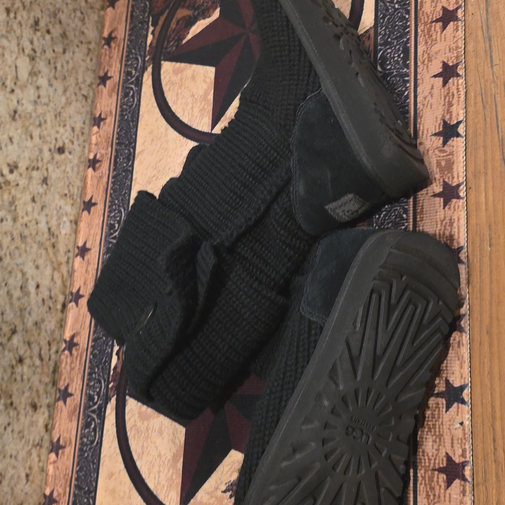 UGG Black Knit Footwear - Picture 10 of 10